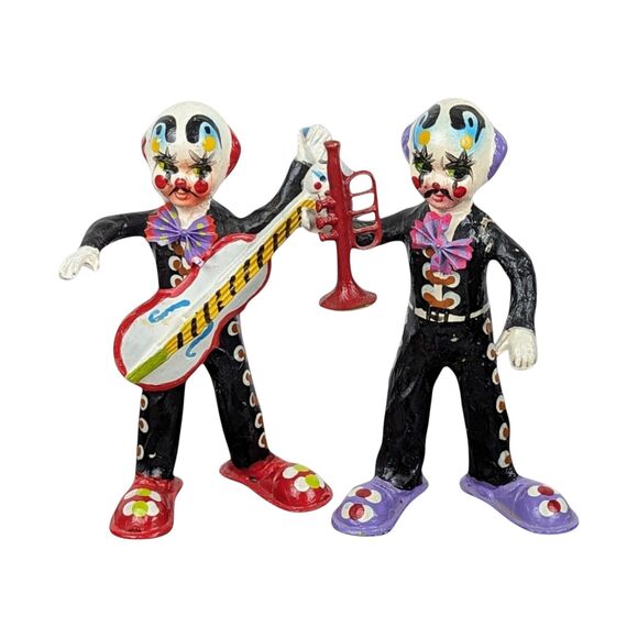 Vintage Mexican Paper Mache Musician Clowns: Pair of Folk Art Figurines - Picture 8 of 8